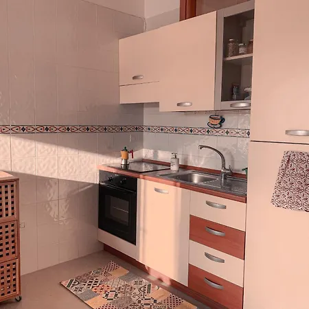 Lomi Apartman *